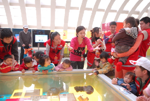 关爱天使、传播文化 --天使之家重症孤儿来馆